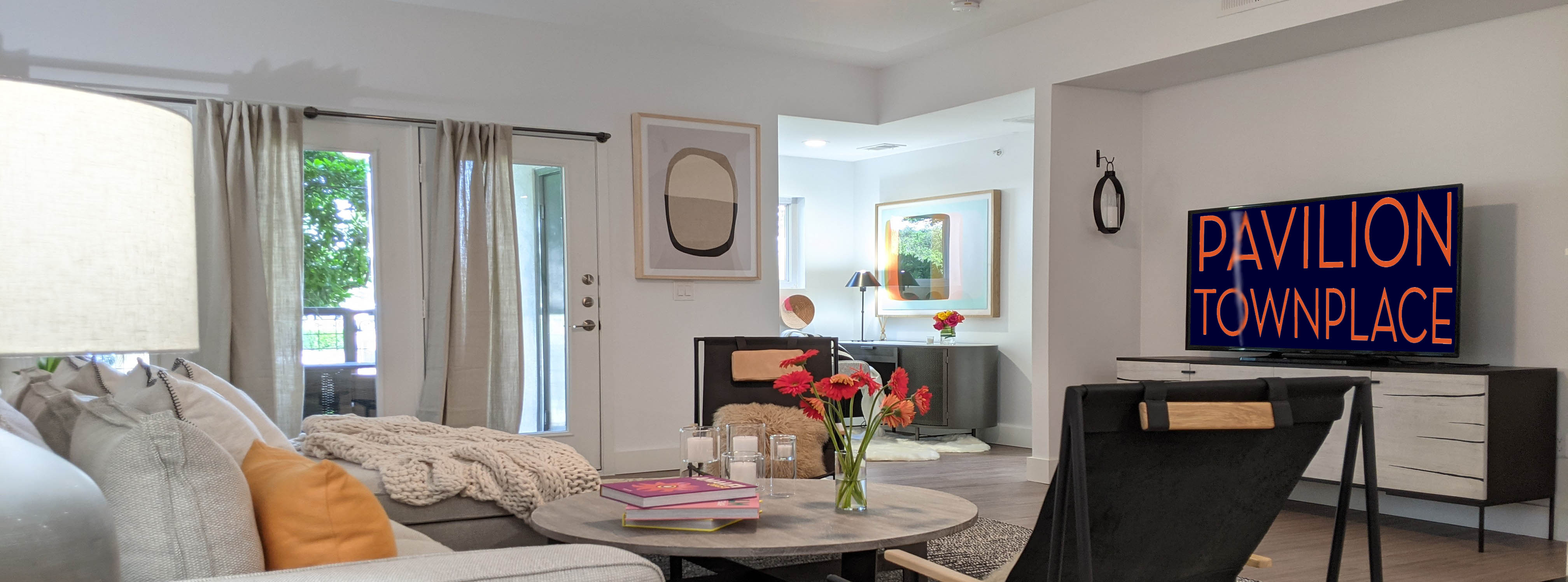 Large open livingroom floorplan